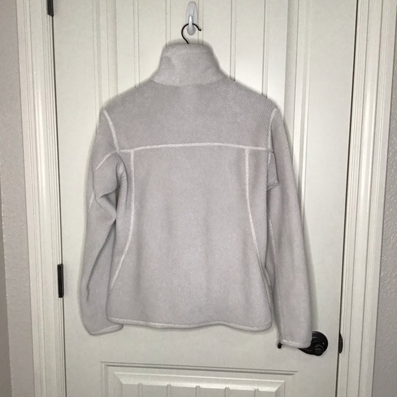 Patagonia Re-Tool Snap-T Fleece Pullover in Raw Linen - White X-Dye. - Picture 6 of 13